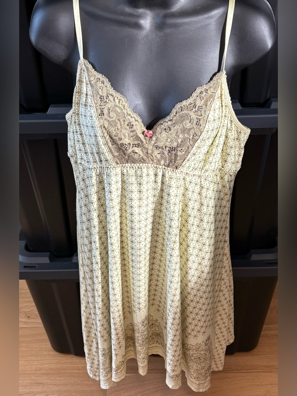 Dkny Light Yellow Lace-Trimmed Spaghetti Strap Chemise